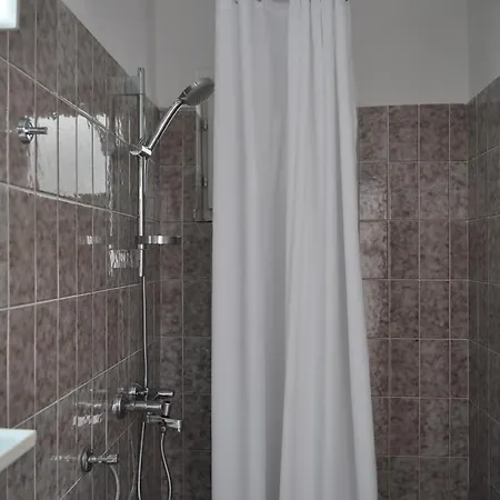公寓 Two Bedroom Ivanka 布雷拉